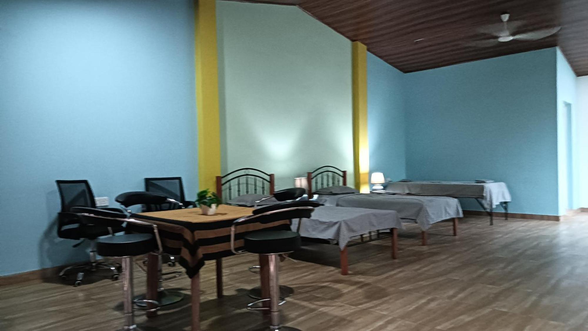 This Is It Airport Hotel And Restaurant Negombo Eksteriør bilde