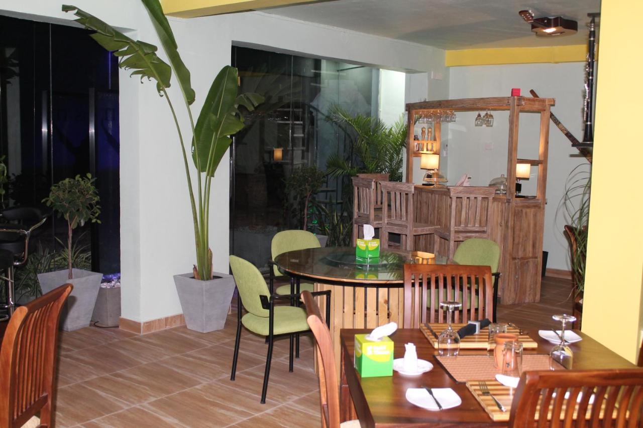 This Is It Airport Hotel And Restaurant Negombo Eksteriør bilde
